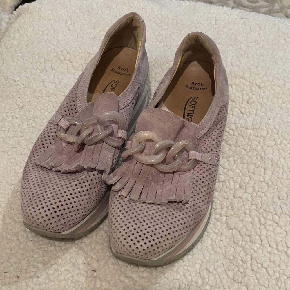 SoftWalk Pink Suede Perforated Fringe Loafers